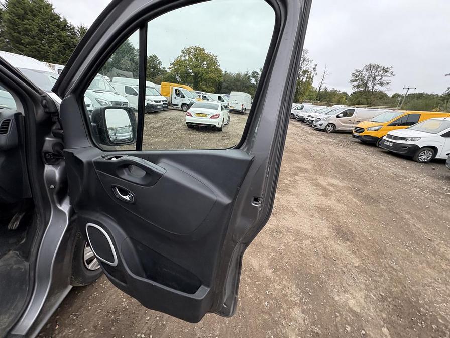 Used Vauxhall Vivaro 2017 for sale - 76285831: Photo 13