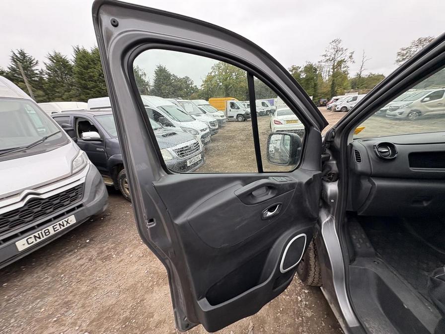 Used Vauxhall Vivaro 2017 for sale - 76285831: Photo 14