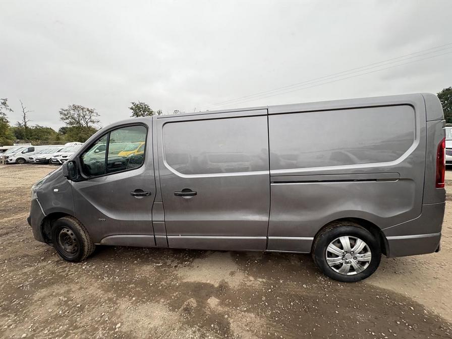 Used Vauxhall Vivaro 2017 for sale - 76285831: Photo 3