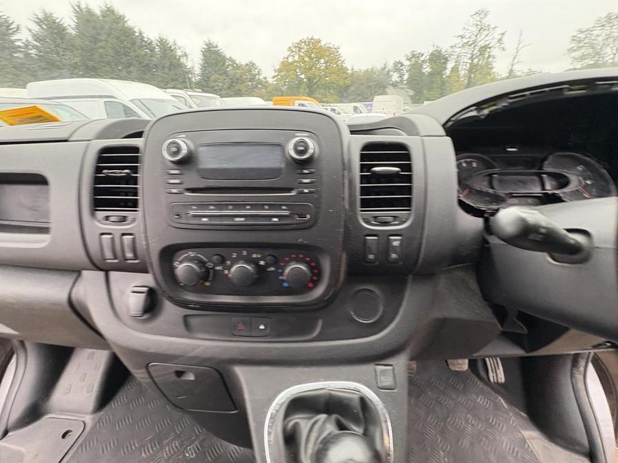 Used Vauxhall Vivaro 2017 for sale - 76285831: Photo 9