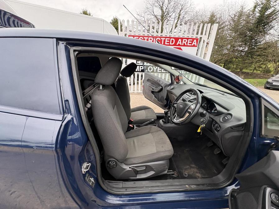 Used Ford Fiesta 2015 for sale - 78137239: Photo 15