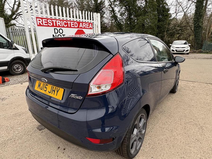 Used Ford Fiesta 2015 for sale - 78137239: Photo 3