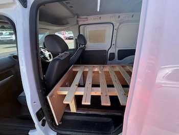 Used Volkswagen Caddy Maxi 2012 for sale - 79286997: Photo