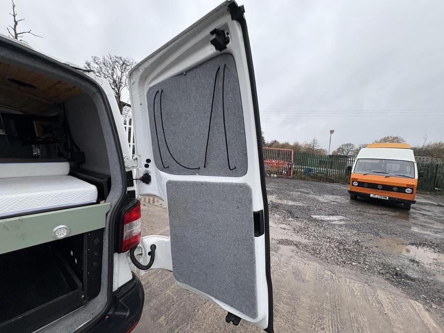 Used Volkswagen Transporter 2015 for sale - 76827028: Photo 13