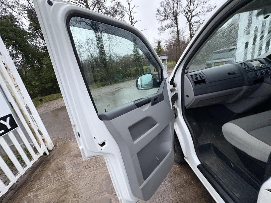 Used Volkswagen Transporter 2015 for sale - 76827028: Photo 14