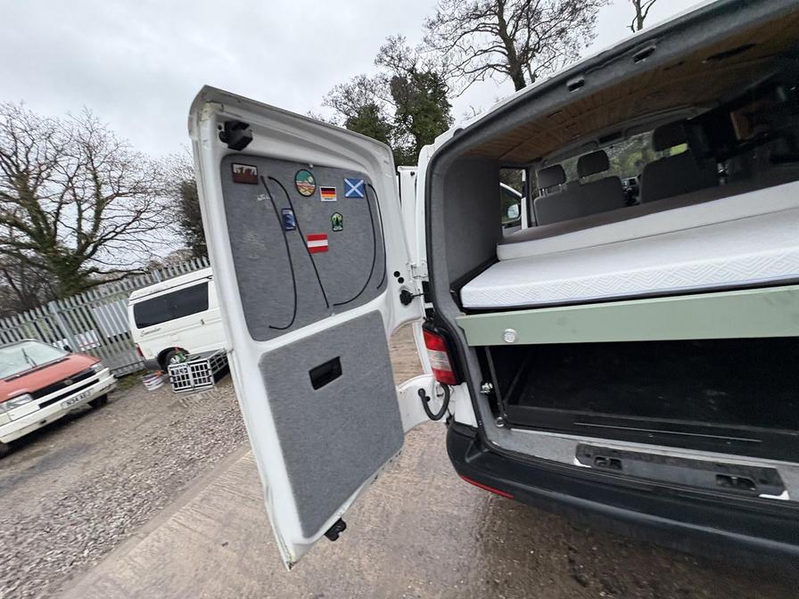 Used Volkswagen Transporter 2015 for sale - 76827028: Photo 15