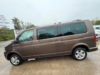 Used Volkswagen Caravelle 2012 for sale - 76410924: Photo