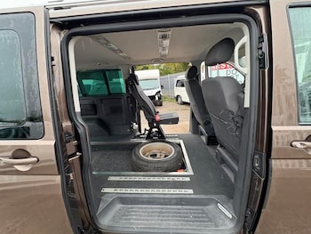 Used Volkswagen Caravelle 2012 for sale - 76410924: Photo