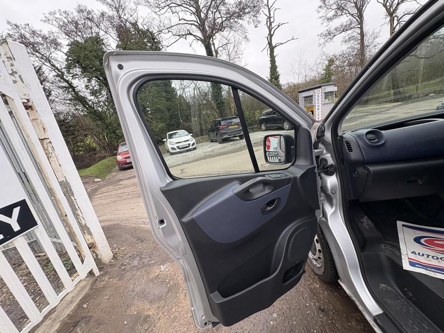 Used Vauxhall Vivaro 2016 for sale - 77615003: Photo 21