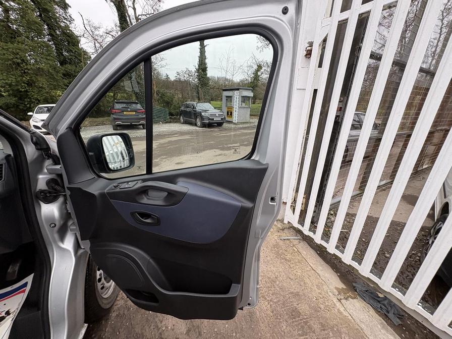 Used Vauxhall Vivaro 2016 for sale - 77615003: Photo 22