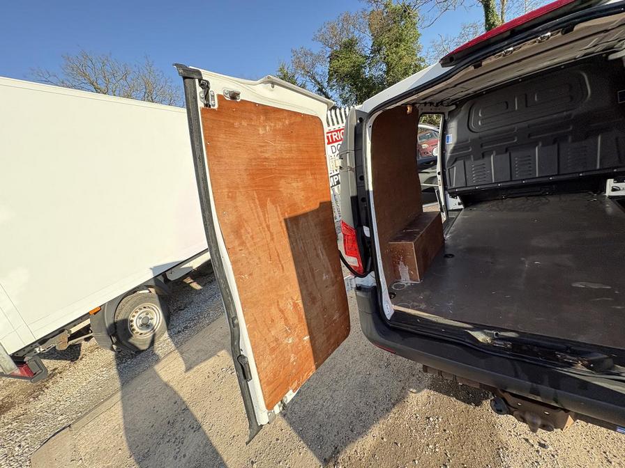 Used Mercedes-Benz Vito 2016 for sale - 77960363: Photo 21