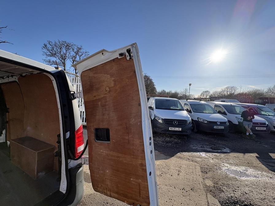 Used Mercedes-Benz Vito 2016 for sale - 77960363: Photo 9