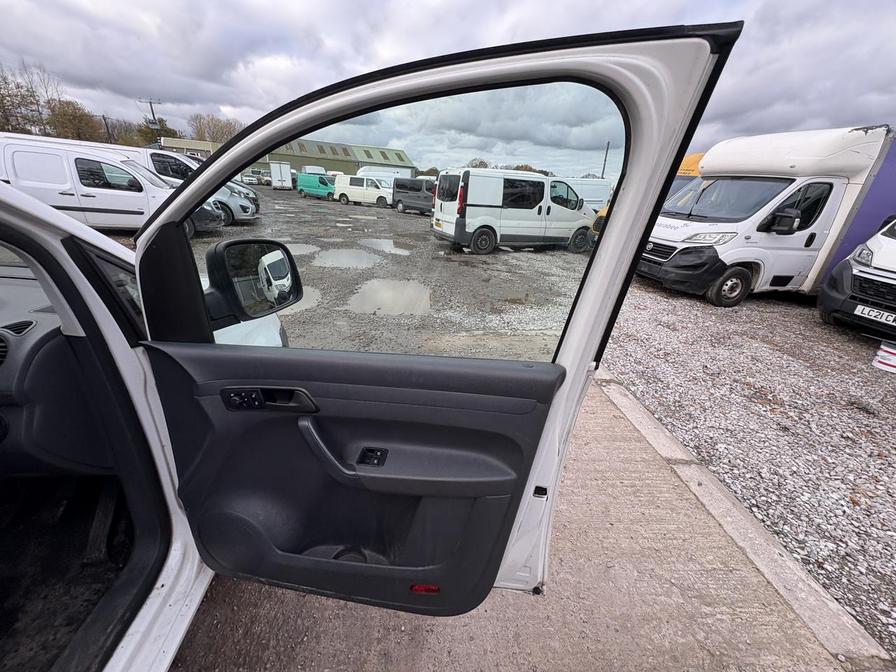 Used Volkswagen Caddy Maxi 2014 for sale - 76610088: Photo 14