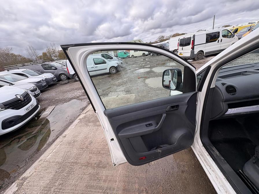 Used Volkswagen Caddy Maxi 2014 for sale - 76610088: Photo 15