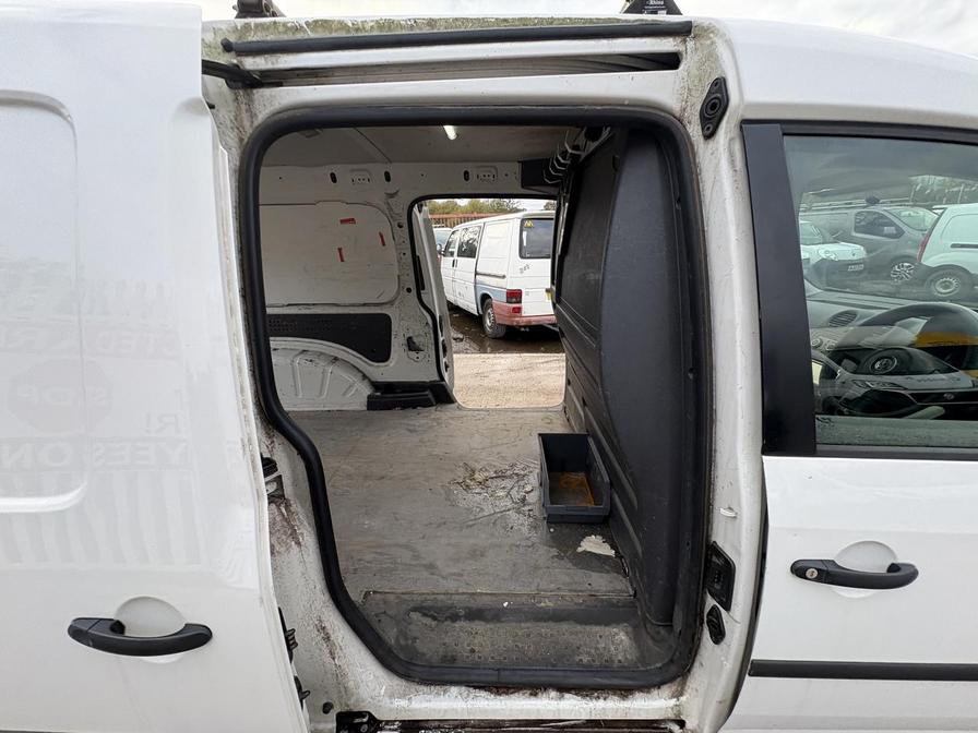 Used Volkswagen Caddy Maxi 2014 for sale - 76610088: Photo 3