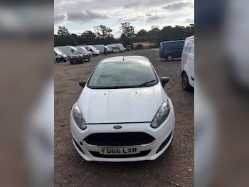 Used Ford Fiesta 2016 for sale - 79555654: Photo