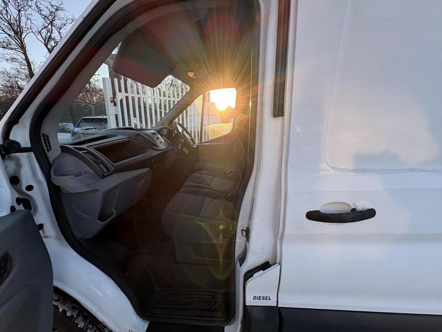 Used Ford Transit 2018 for sale - 77111995: Photo 18