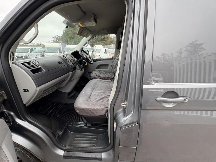 Used Volkswagen Transporter 2013 for sale - 76745804: Photo 10