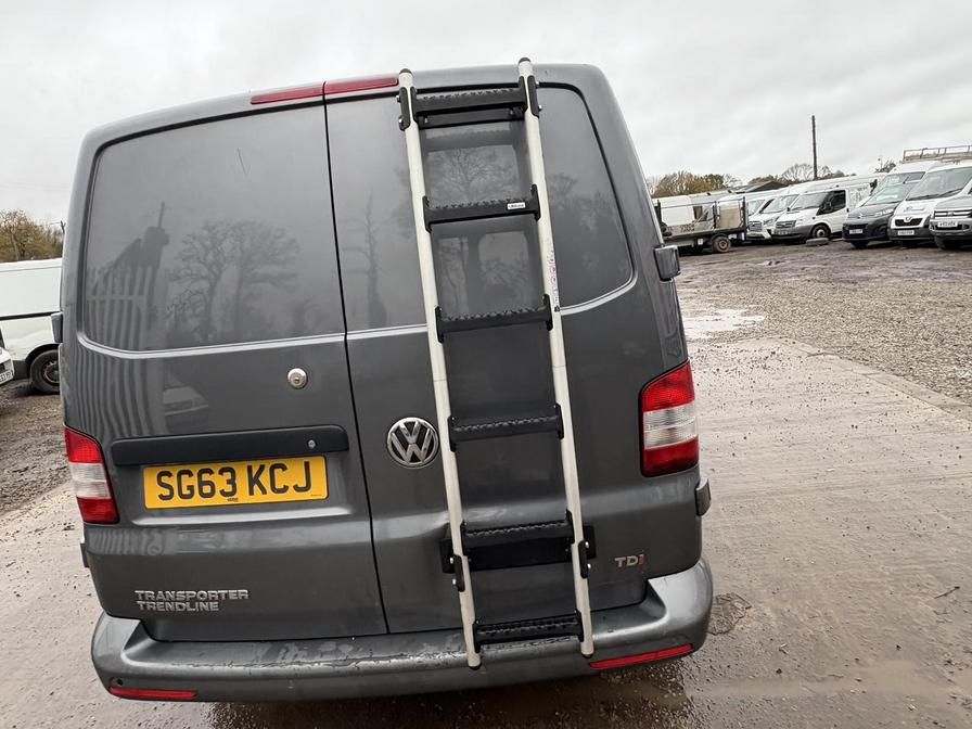 Used Volkswagen Transporter 2013 for sale - 76745804: Photo 2
