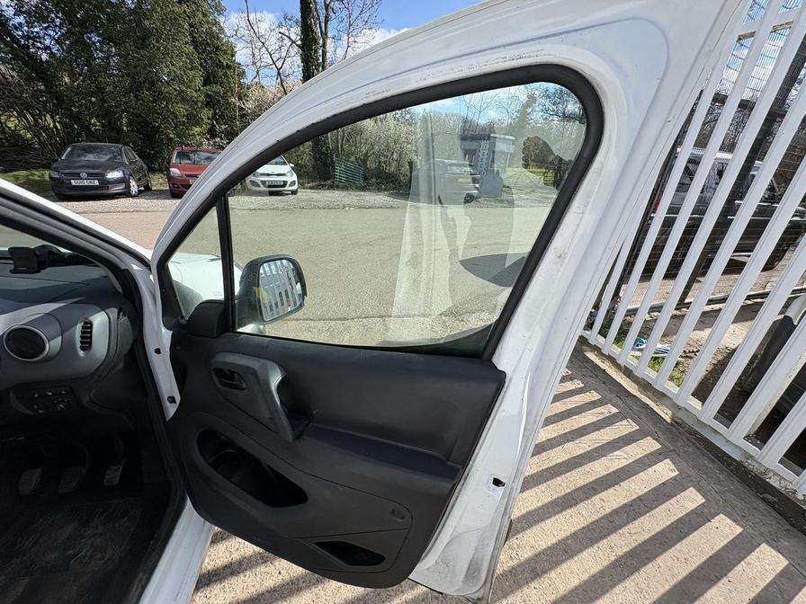 Used Peugeot Partner 2017 for sale - 78137240: Photo 13