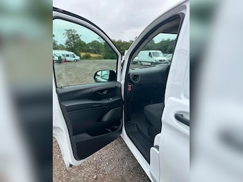 Used Mercedes-Benz Vito 2021 for sale - 79579069: Photo