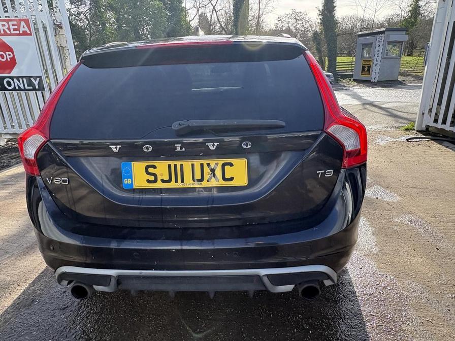 Used Volvo V60 2011 for sale - 77899116: Photo 6