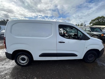 Used Peugeot Partner 2019 for sale - 75951010: Photo