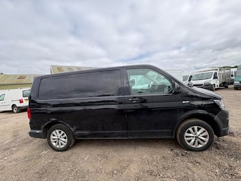 Used Volkswagen Transporter 2016 for sale - 79683043: Photo