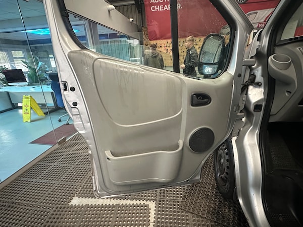 Used Vauxhall Vivaro 2013 for sale - 74790083: Photo 13