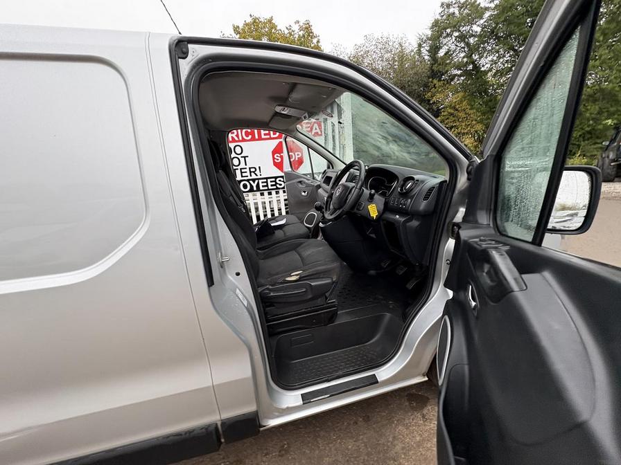 Used Vauxhall Vivaro 2018 for sale - 76587381: Photo 11