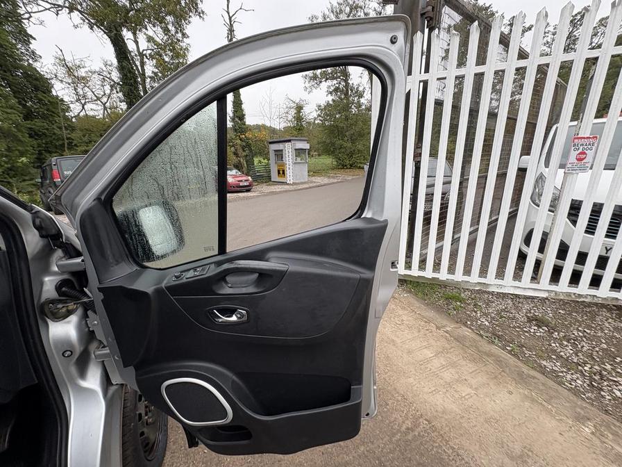 Used Vauxhall Vivaro 2018 for sale - 76587381: Photo 14