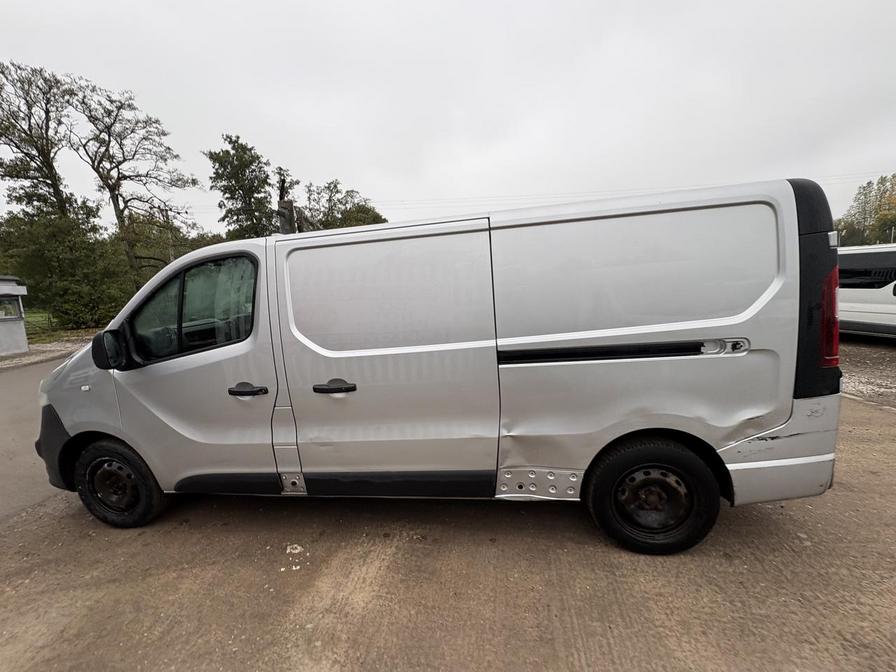Used Vauxhall Vivaro 2018 for sale - 76587381: Photo 3