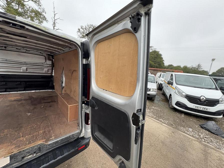 Used Vauxhall Vivaro 2018 for sale - 76587381: Photo 8