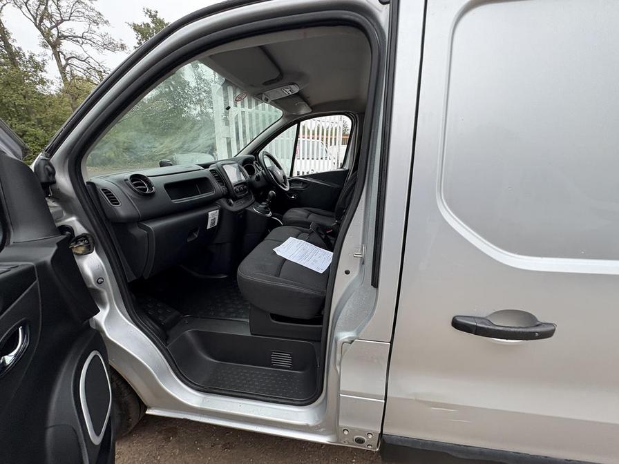 Used Vauxhall Vivaro 2018 for sale - 76587381: Photo 9