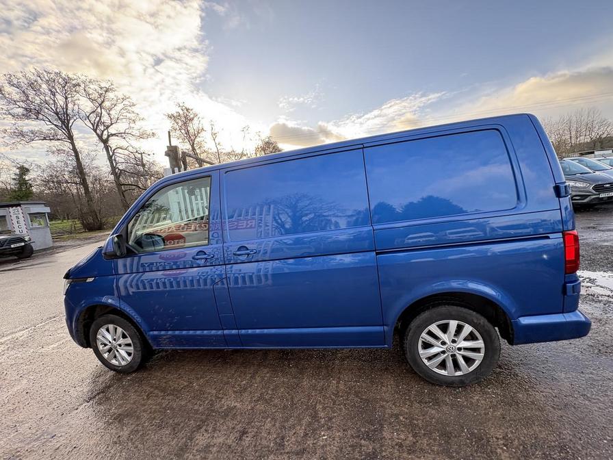 Used Volkswagen Transporter 2020 for sale - 76967241: Photo 2