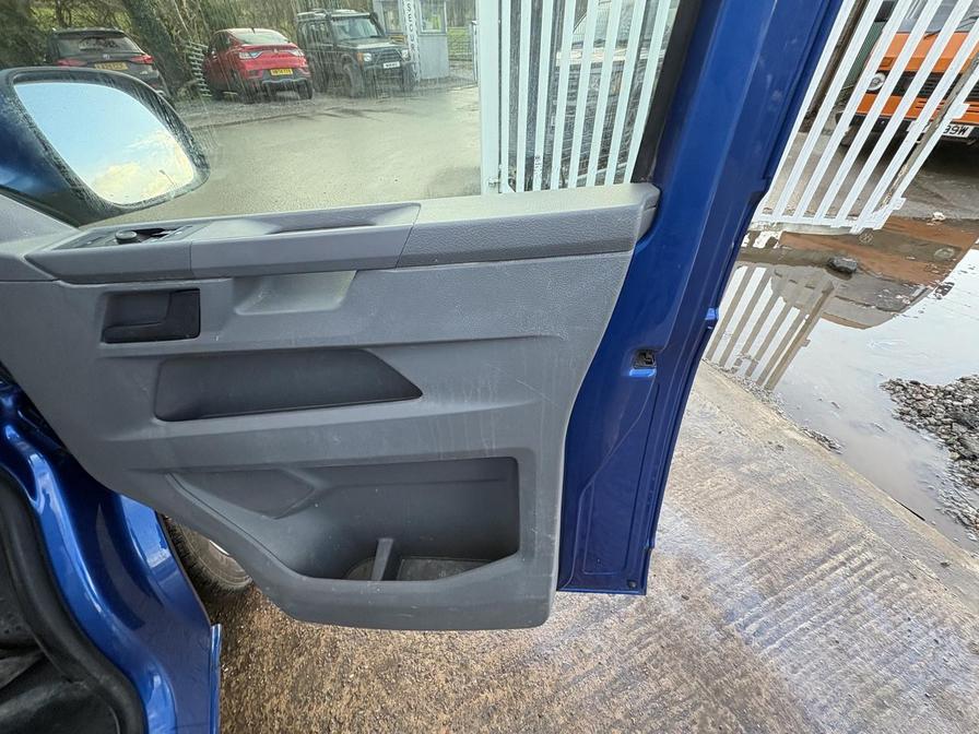 Used Volkswagen Transporter 2020 for sale - 76967241: Photo 21