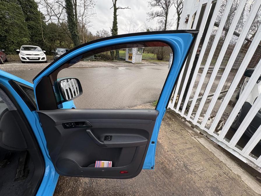 Used Volkswagen Caddy Maxi 2011 for sale - 77500055: Photo 8