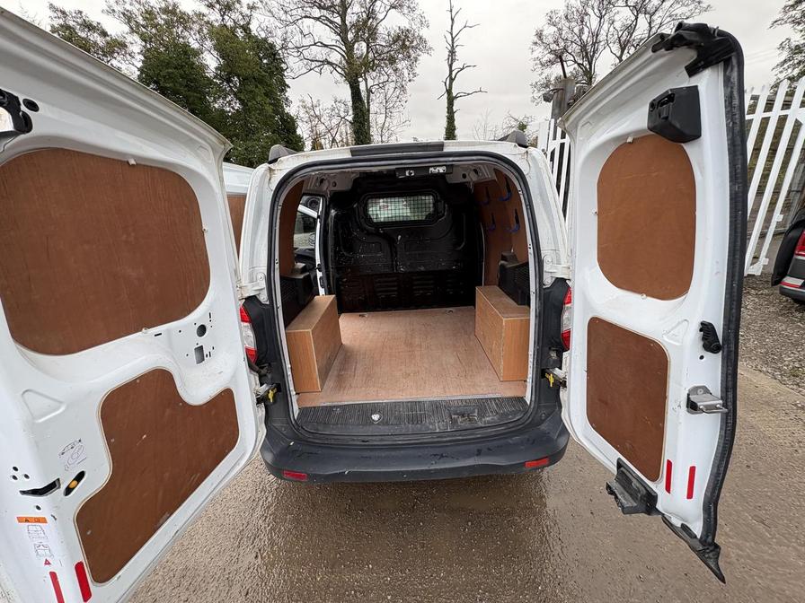 Used Ford Transit Courier 2017 for sale - 76475469: Photo 15