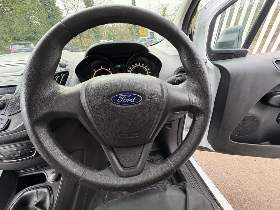 Used Ford Transit Courier 2017 for sale - 76475469: Photo 19
