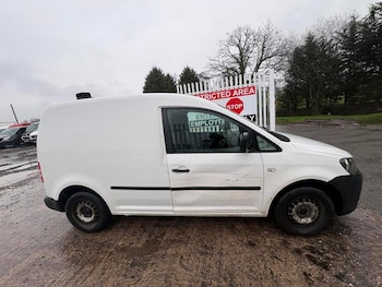Used Volkswagen Caddy 2015 for sale - 77577010: Photo