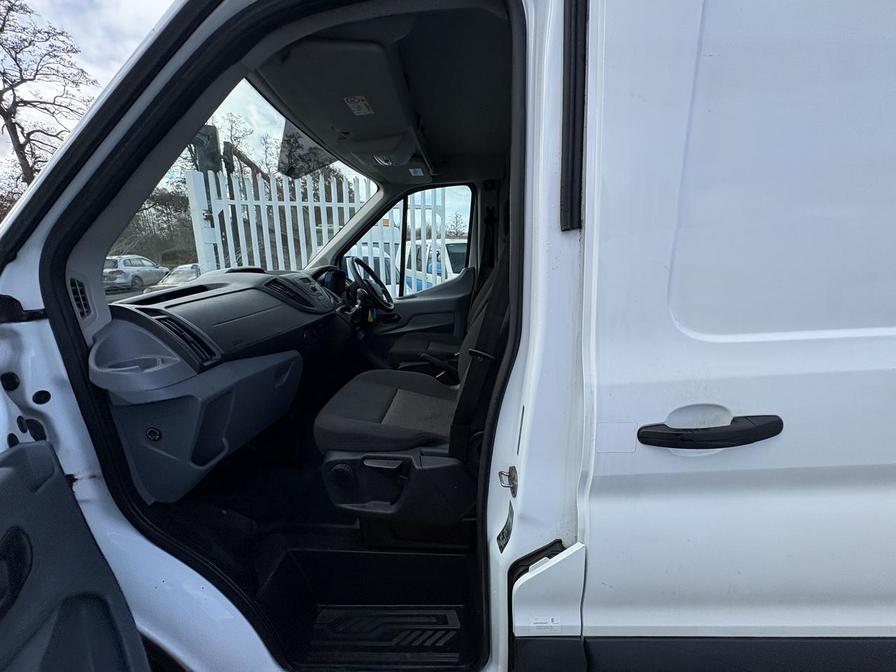 Used Ford Transit 2018 for sale - 77842205: Photo 9