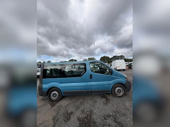 Used Renault Trafic 2003 for sale - 79743646: Photo