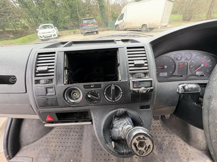 Used Volkswagen Transporter 2004 for sale - 77810726: Photo 18