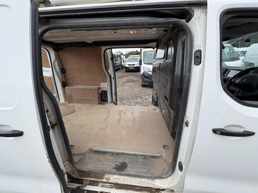 Used Peugeot Expert 2017 for sale - 76169261: Photo 4