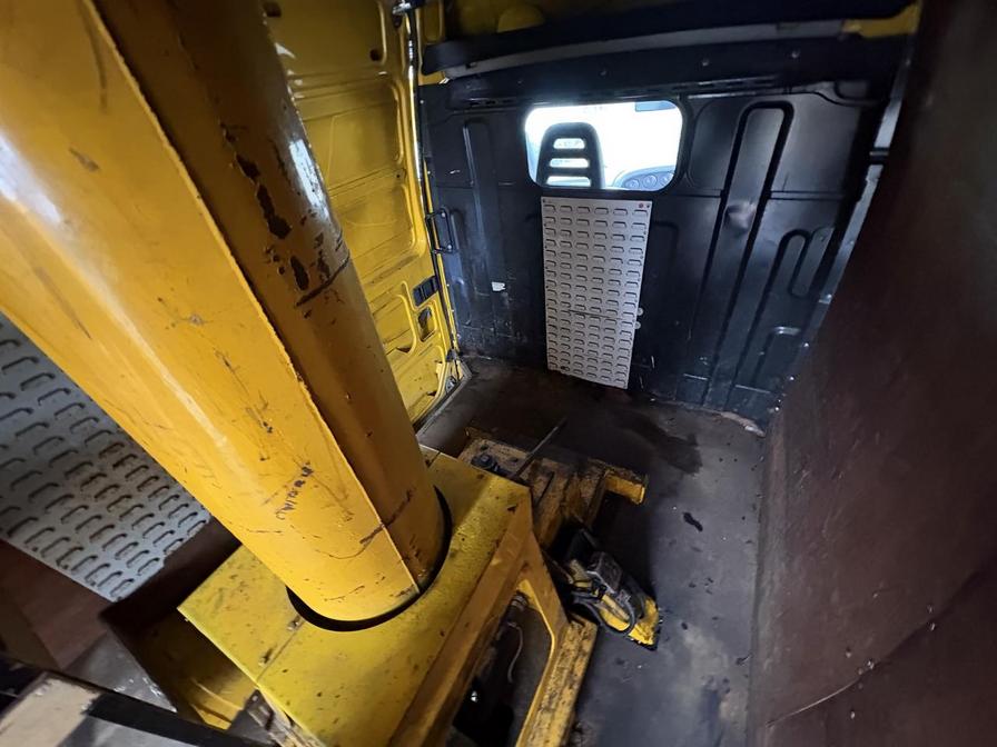 Used Iveco Daily 2001 for sale - 76587382: Photo 2