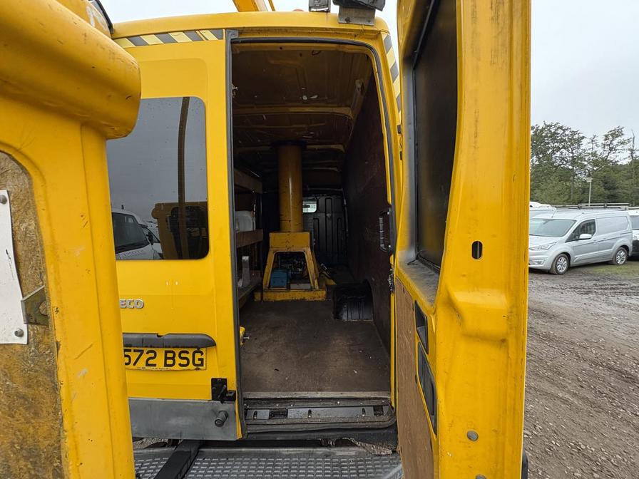 Used Iveco Daily 2001 for sale - 76587382: Photo 7