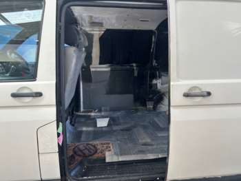 Used Volkswagen Transporter 2005 for sale - 75025291: Photo