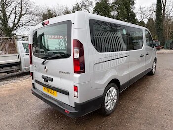 Used Renault Trafic 2018 for sale - 77293910: Photo