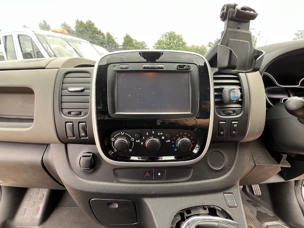 Used Renault Trafic 2018 for sale - 74922601: Photo 8