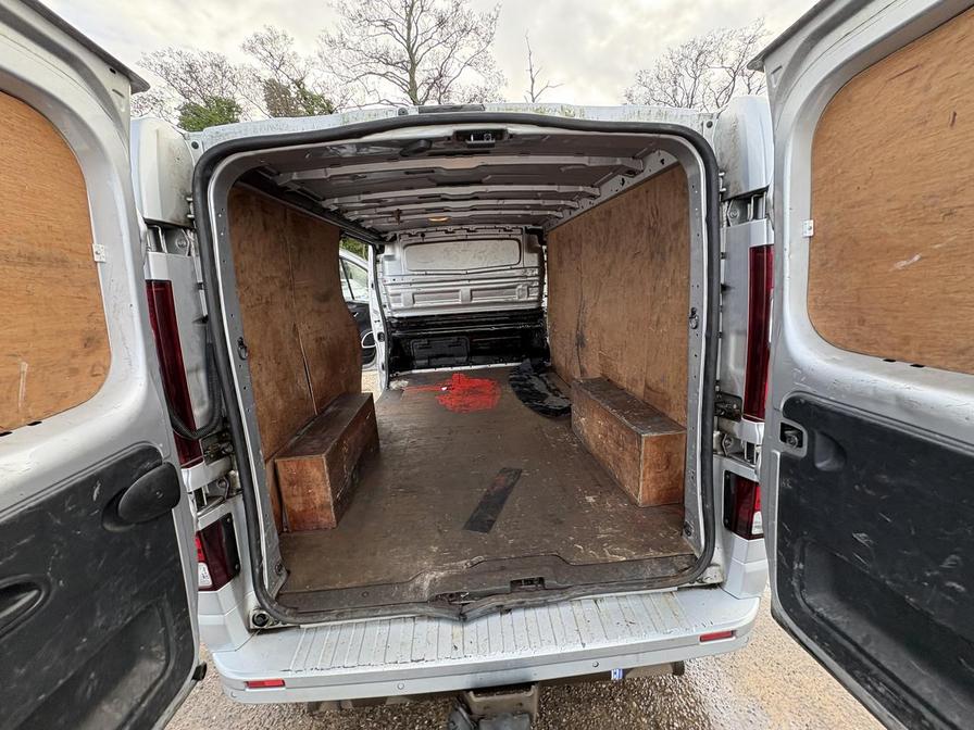 Used Vauxhall Vivaro 2017 for sale - 76978455: Photo 11
